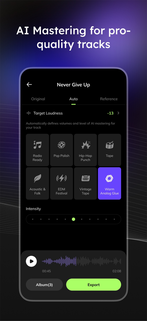 Interfaz de Masterización con IA en la aplicación Musiclab que muestra preajustes de audio profesionales como Warm Analog Glue y Hip-Hop Punch
