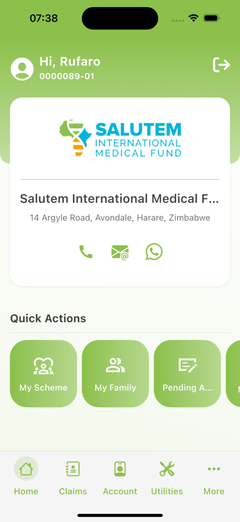 Salutem - Tela inicial do aplicativo Salutem mostrando detalhes de contato do perfil do usuário e botões de ação rápida para gerenciamento de auxílio médico.