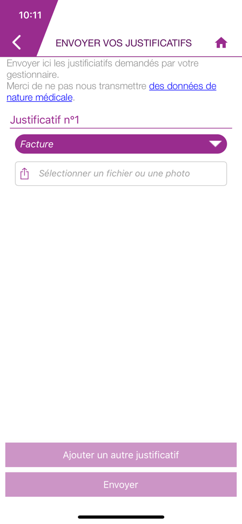 Interface of the Mes Assurances app for uploading supporting documents and invoices to a claim