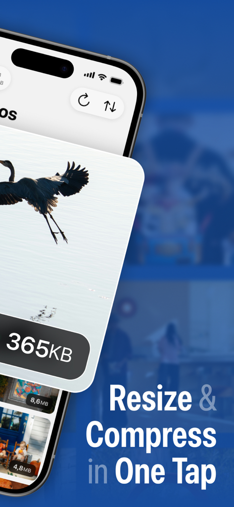 사진 최적화 앱 인터페이스로, 새 사진이 365KB로 압축되는 것을 보여주며 '크기 조정 및 압축 원탭'이라는 텍스트가 표시됩니다.
