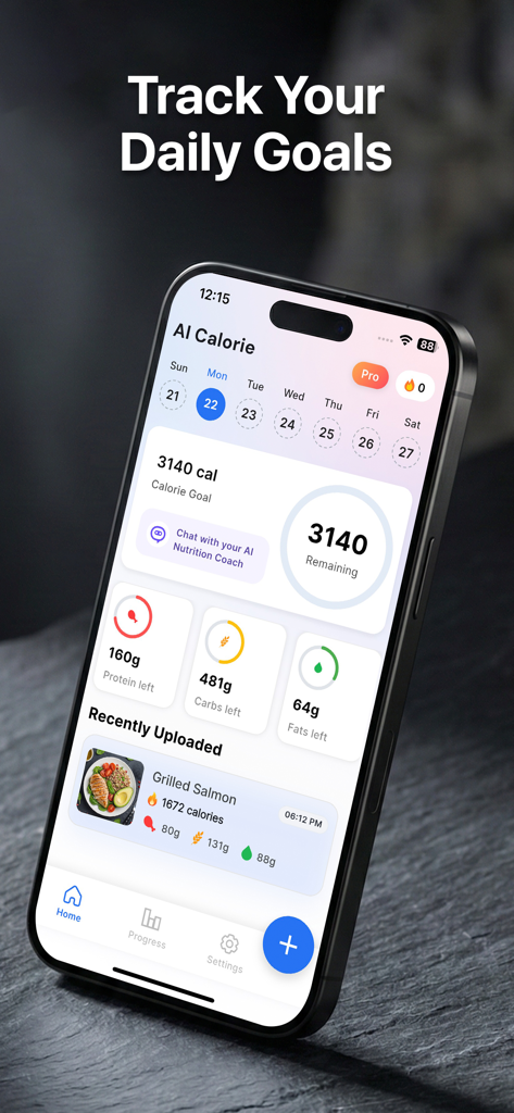 AI Calorie Counter - Scan Food - Painel de aplicativo móvel mostrando metas diárias de calorias e macronutrientes com uma refeição de salmão registrada recentemente.