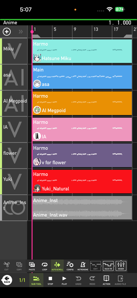 Mobile VOCALOID Editor - Multi track editing interface of the Mobile VOCALOID Editor showing vocal tracks for Hatsune Miku and AI Megpoid