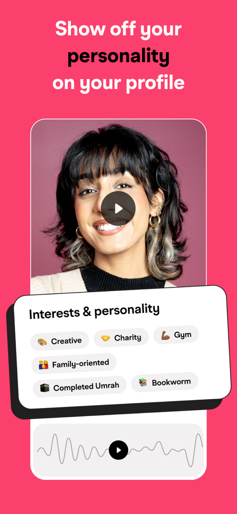 Muzz: Where Muslims Marry - 무슬림 결혼 희망자를 위한 성격 태그 및 관심사를 표시하는 Muzz 앱 프로필 인터페이스