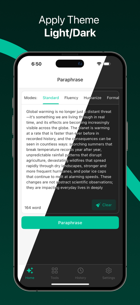 텍스트 편집기가 있는 분할 라이트 및 다크 테마 인터페이스를 보여주는 Paraphrasing Tool 앱의 스마트폰 화면