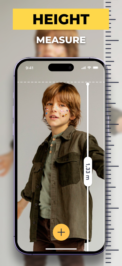 Tape Measure: AR Measuring - iPhone-Bildschirm mit Augmented Reality zur Messung der Höhe eines Jungen, zeigt 1,33 Meter