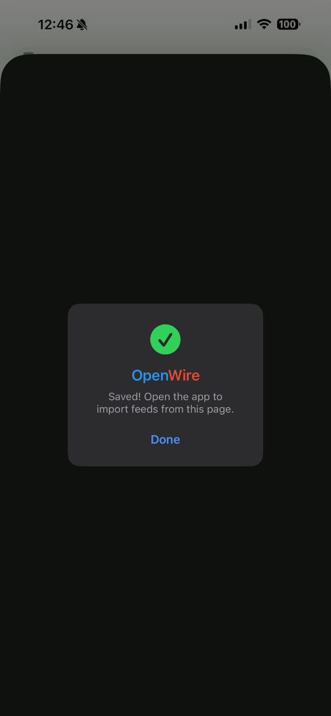 OpenWire RSS Reader - Mensaje de confirmación en OpenWire Lector RSS mostrando que un feed se ha guardado correctamente con un icono de marca de verificación verde.