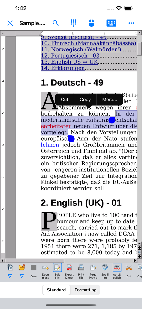 AO Office - Die AO Office Writer-Komponente zeigt ein mehrsprachiges Dokument mit Textauswahl und Desktop-Bearbeitungs-Symbolleisten auf einem Mobilgerät.