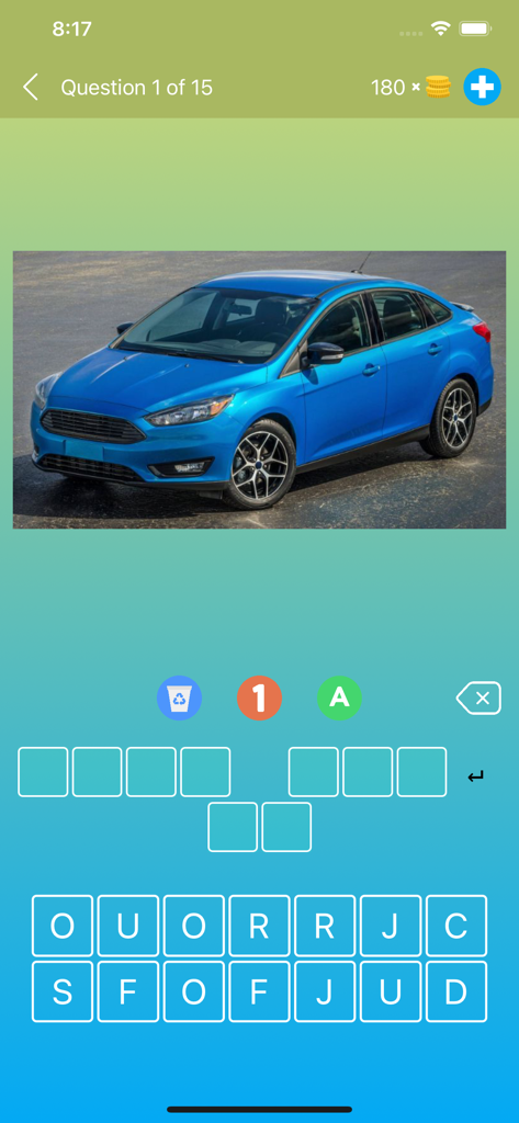 Pantalla de juego de un quiz de coches mostrando un hatchback azul con logotipos ocultos y una cuadrícula de letras para adivinar el modelo