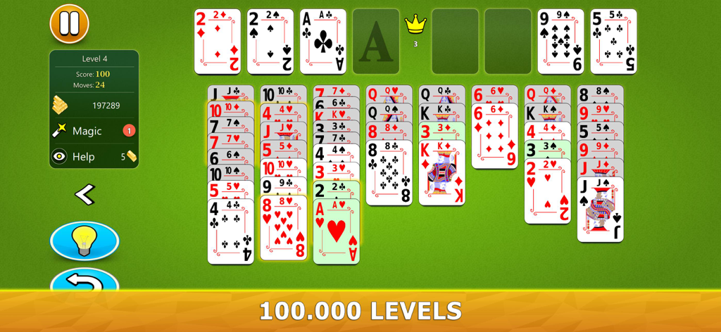 FreeCell Solitaire Mobile - Jugabilidad de FreeCell Solitario Móvil mostrando cartas sobre un fondo verde y un banner de cien mil niveles