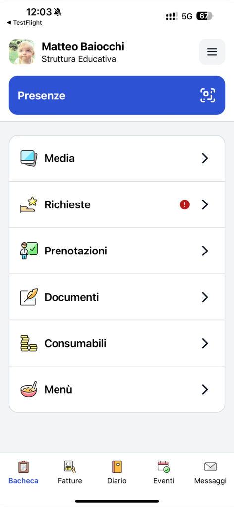 Easy Family - The main dashboard of the Easy Family mobile app showing school management features like attendance and student information.