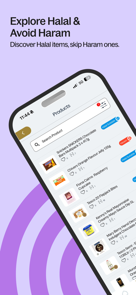 Mustakshif: Halal Food Scanner - Interface do aplicativo Mustakshif exibindo uma lista de produtos alimentícios com rótulos Halal e Haram
