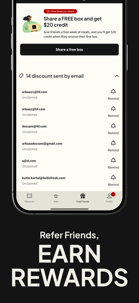 Factor_ Prepared Meal Delivery - Una pantalla de la aplicación móvil para el programa de referidos de Factor que muestra cómo compartir cajas de comida gratis y ganar créditos en la cuenta.
