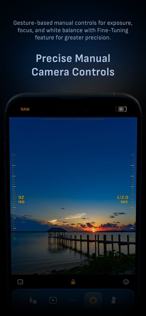 Camera M App-Oberfläche zeigt präzise manuelle Steuerelemente für ISO und Verschlusszeit während eines Sonnenuntergangs-Fotoshootings