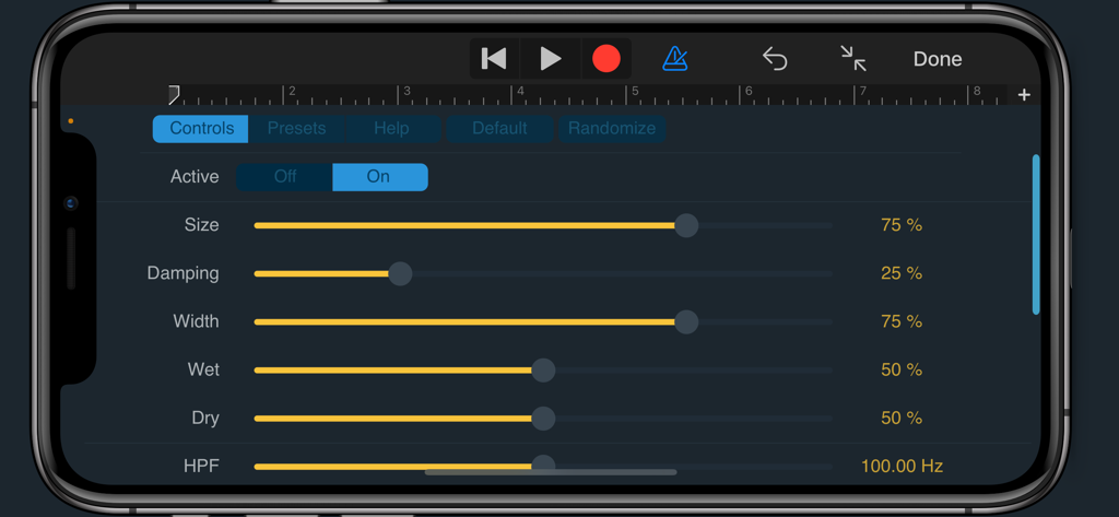 GateVerb AUv3ゲートリバーブプラグインのiPhone上のインターフェース。様々なオーディオコントロールが表示されています。