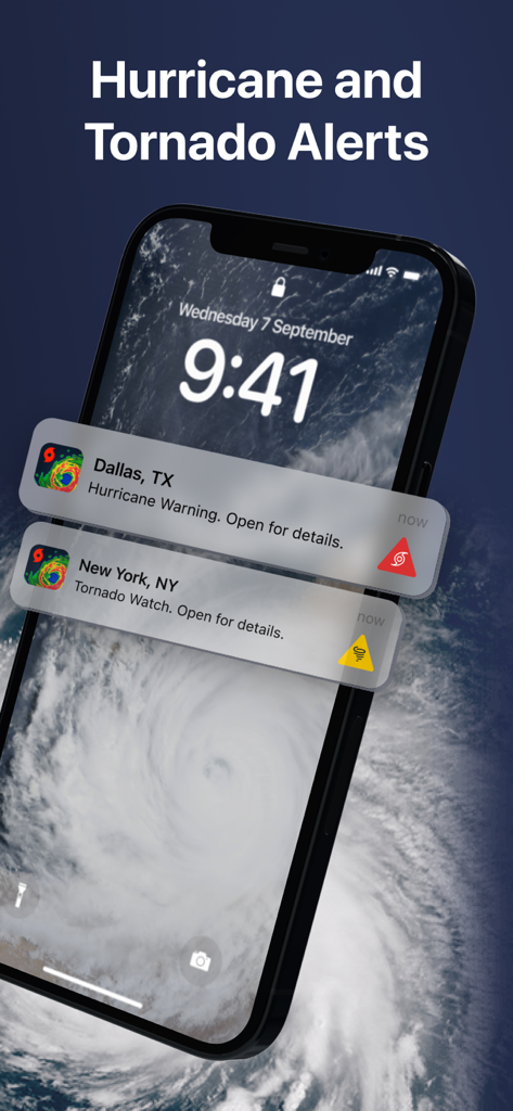 Windy Weather Radar, Forecast - iPhone mostrando notificaciones de alerta meteorológica de huracanes y tornados en la pantalla de bloqueo