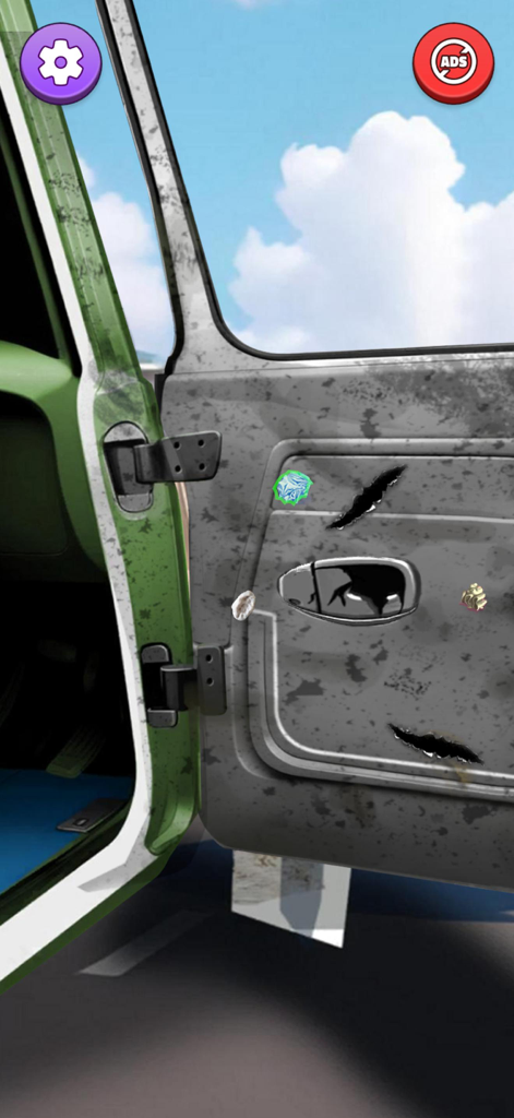 Car Satisfying: Cleaning ASMR - クリーニングシミュレーションゲームの、汚れて傷のある車のドア内張りのクローズアップビュー