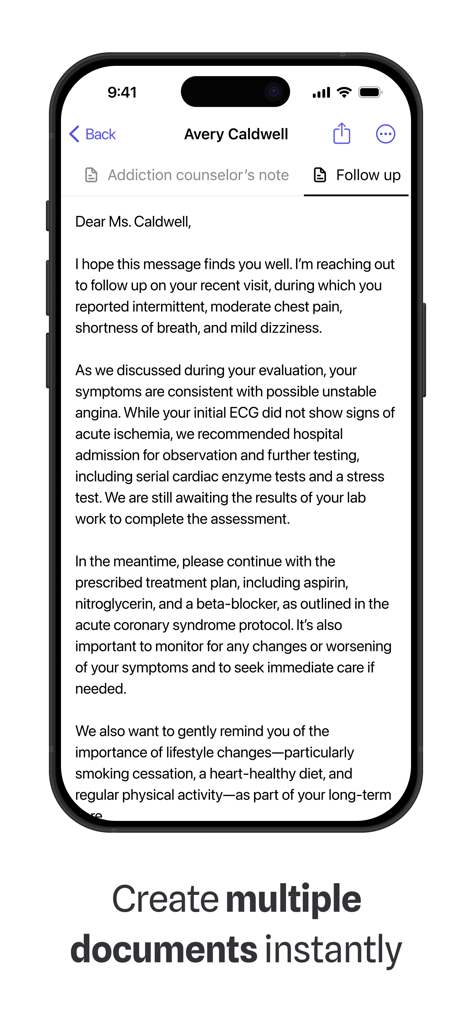 Un écran d'iPhone affichant une lettre de suivi de patient générée dans l'application Medical Scribe