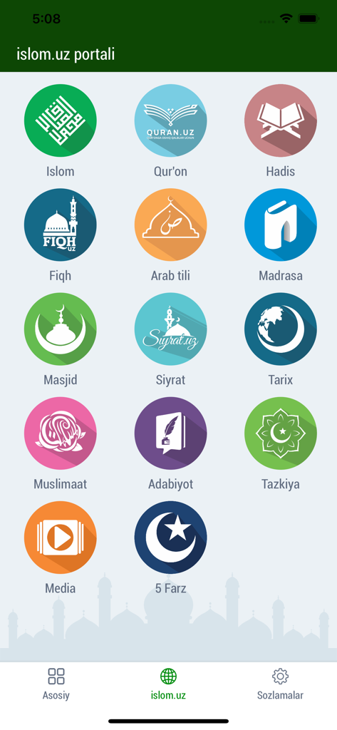 Menu principal do portal do aplicativo Islom.uz com ícones para Alcorão, Hadith e Fiqh