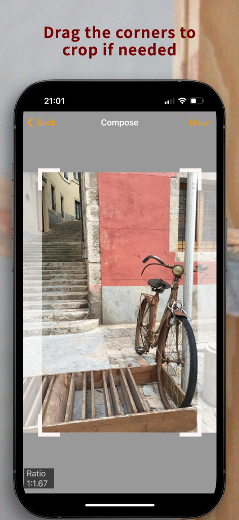 Cropping a reference image in the Sketch Grid app to set the composition ratio.