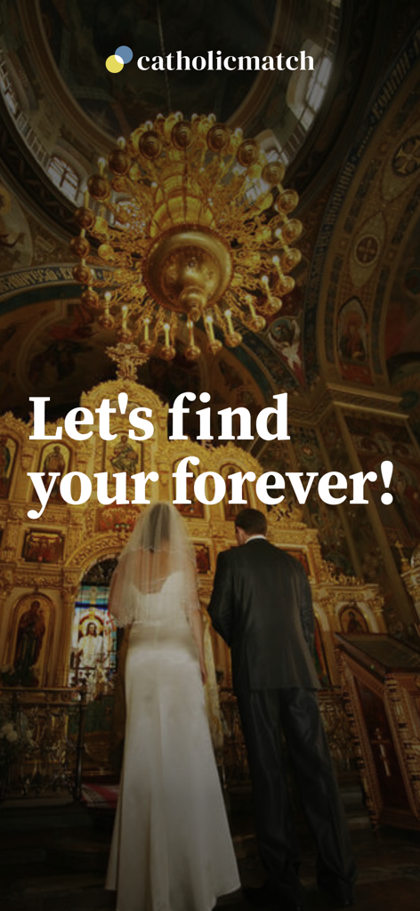 Um casal de noivos em um altar de igreja com a mensagem 'Vamos encontrar seu para sempre'