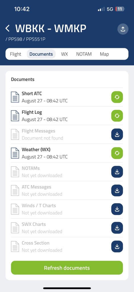 Interfaccia documenti dell'app CrewBriefing che mostra un elenco di file di briefing di volo inclusi registro di volo e rapporti meteorologici