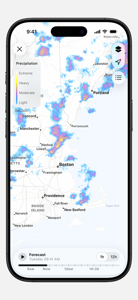 뉴잉글랜드 지역의 Apple 날씨 앱 강수 레이더 지도를 보여주는 iPhone 화면
