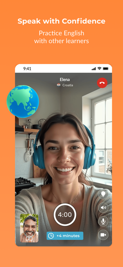 RealLife: Speak, Learn English - Une femme avec un casque bleu souriant pendant un appel de pratique de conversation en anglais en direct sur l'application RealLife.