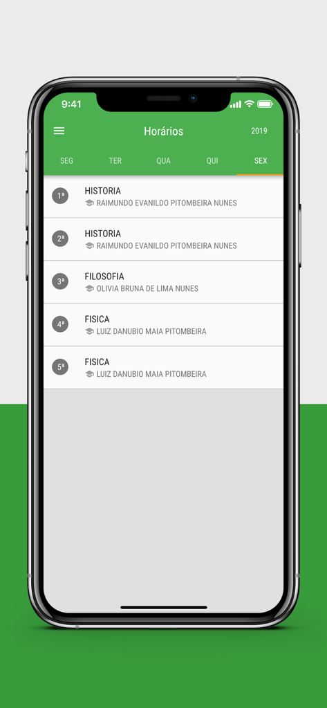 Aluno Online SEDUC-CE - A mobile app screen displaying a daily class schedule with subjects and teachers names.