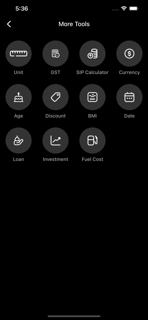 Calculator With History ™ - Uma tela exibindo uma variedade de ferramentas de utilidade adicionais, incluindo calculadoras financeiras, de saúde e de unidades em uma interface de modo escuro.