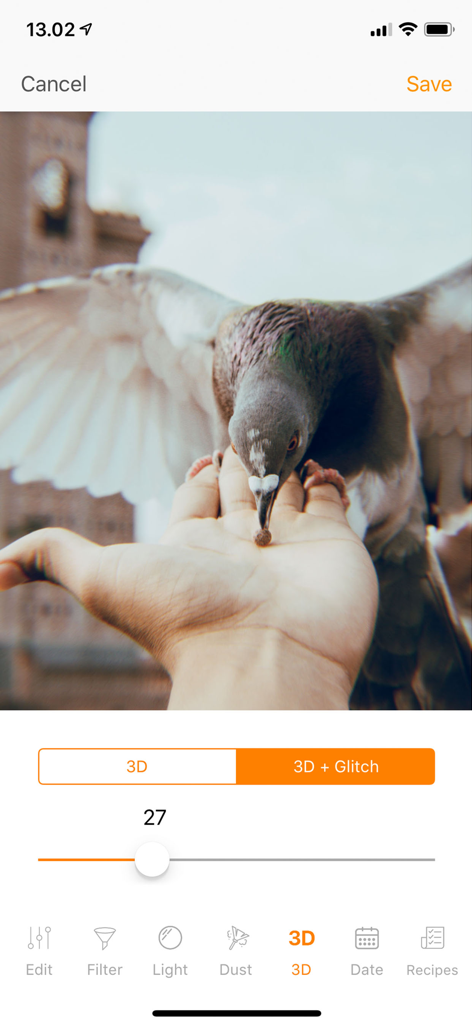 KUNI Cam: Photo Video Editor. - Interfaz de aplicación móvil mostrando un efecto 3D y glitch aplicándose a la foto de una paloma