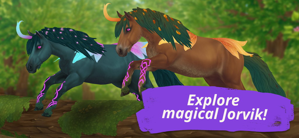 Star Stable Online: Horse Game - Zwei magische Fantasiepferde springen über einen Baumstamm im verwunschenen Wald von Jorvik.