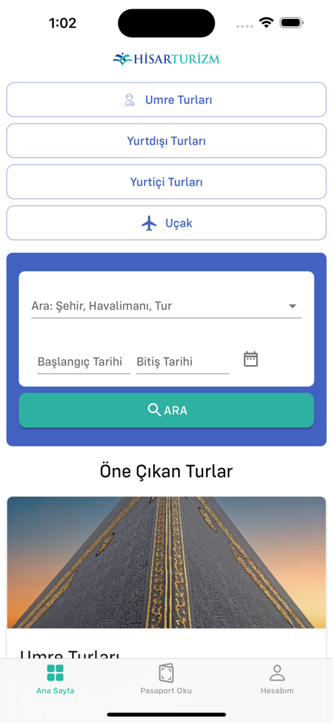 Hisar Turizm - Écran d'accueil de l'application mobile Hisar Turizm montrant les catégories pour les circuits Omra, internationaux et nationaux avec une fonction de recherche de vols