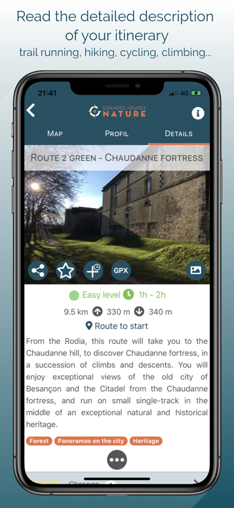 Interfaccia dell'app Besancon Grandes Heures Nature che mostra i dettagli del percorso e una descrizione per l'itinerario della Fortezza di Chaudanne.