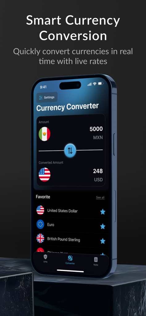 Pantalla del convertidor de divisas de la aplicación Seguridad Global Anti-Hack mostrando la conversión de peso mexicano a dólar estadounidense con una lista de divisas favoritas en modo oscuro.