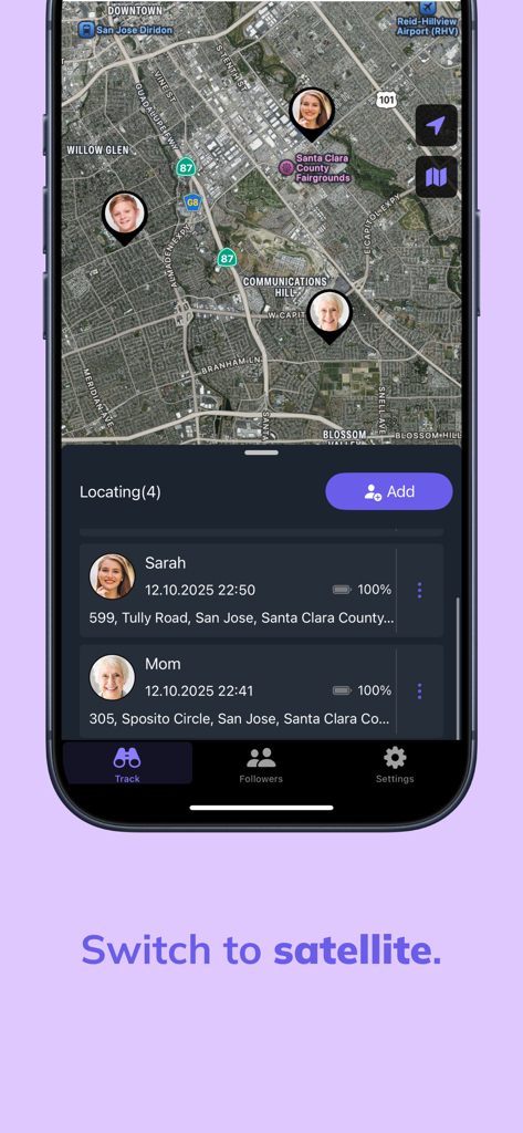 Tracker -Live Location Sharing - Pantalla de smartphone que muestra las posiciones en tiempo real de los miembros de la familia en un mapa satelital dentro de la aplicación Tracker.