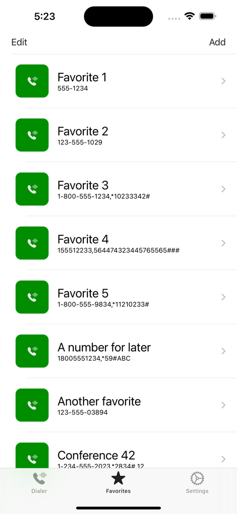 Dialer - Pantalla de Favoritos en la aplicación Marcador que muestra una lista de nombres guardados y secuencias de tonos DTMF complejas