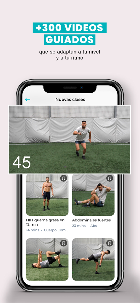 El Método Funcional - Smartphone screen displaying a library of over 300 guided workout videos including HIIT and abdominal classes
