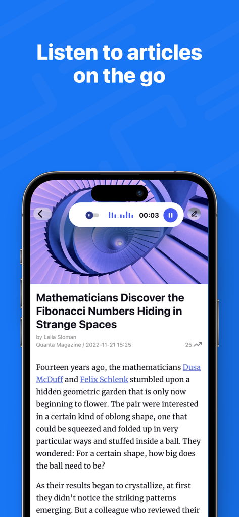 Inoreader: News & RSS reader - 스마트폰에서 과학 기사를 재생하는 텍스트 음성 변환 기능을 보여주는 Inoreader 모바일 앱.