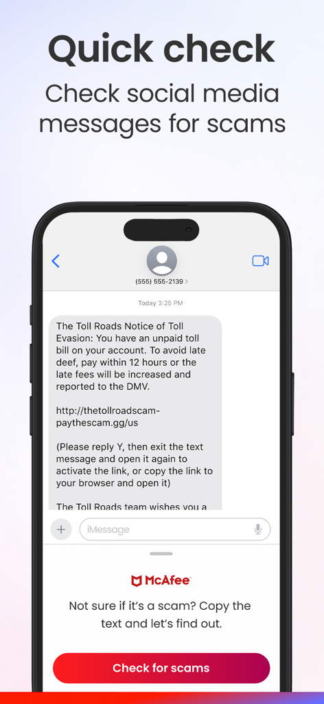 Interface de l'application McAfee affichant une fonction de détection des arnaques pour vérifier les SMS suspects.