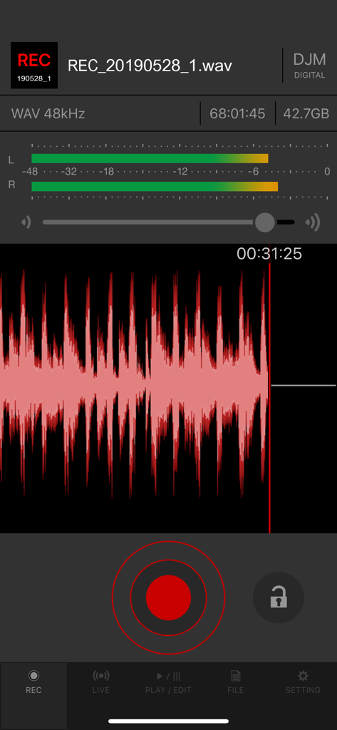DJM-REC: DJ live/recording app - Recording screen of the DJM-REC app showing a red waveform and audio level meters