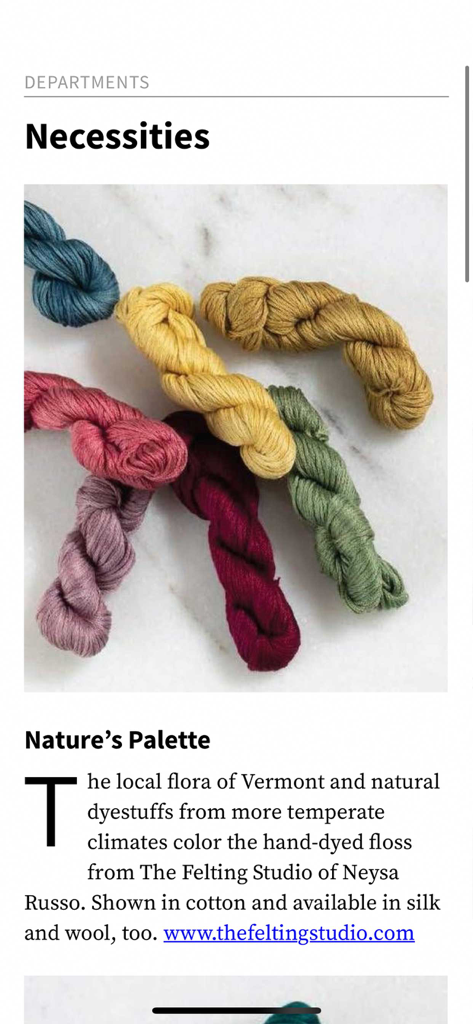 PieceWork Magazine - Feixes coloridos de fios de bordar tingidos à mão no aplicativo PieceWork Magazine.