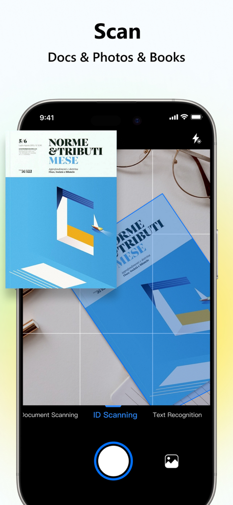 LightPDF: AI Chat PDF, Scanner - Smartphone screen using the LightPDF app to scan a document with text recognition features