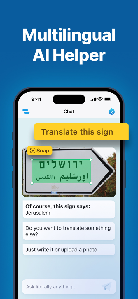 Una captura de pantalla de ChatAI Assistant traduciendo una señal de carretera del hebreo al inglés en una interfaz de iPhone.
