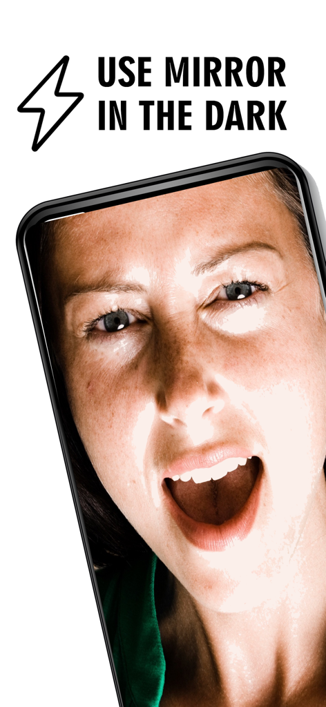 Smartphone-Bildschirm zeigt die Nachtmodus-Funktion der Mirror-App mit einem hell beleuchteten Gesicht und dem Text 'Nutze Spiegel im Dunkeln'.