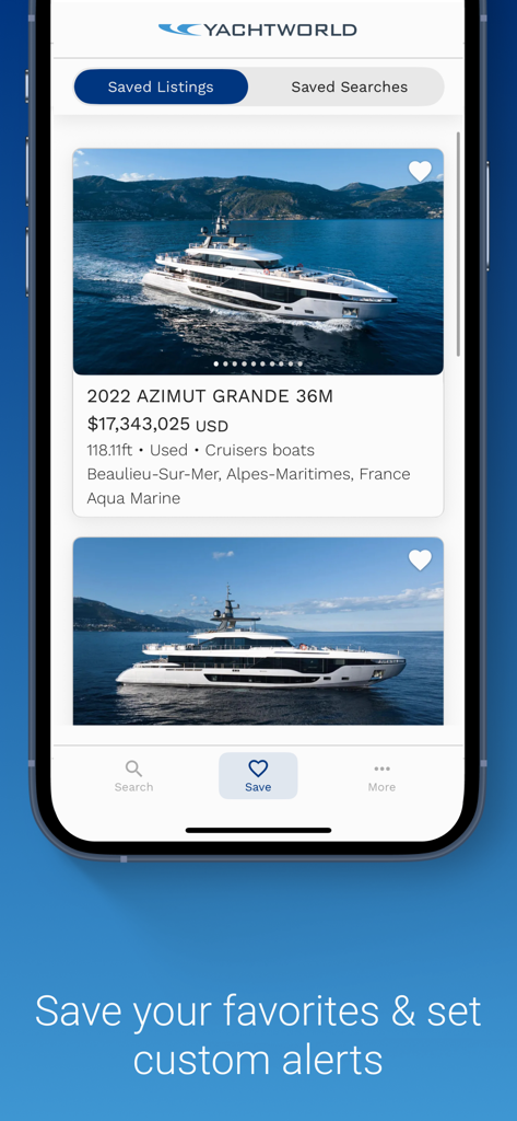 Interfaccia dell'app YachtWorld che mostra annunci salvati di yacht di lusso con prezzi e dettagli