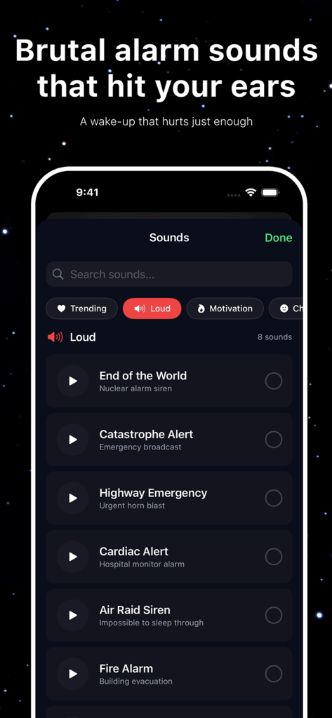 Noozr - wake up early - 무거운 잠을 자는 사람들을 위한 사이렌 및 비상 경보와 같은 무자비하고 큰 알람 소리 옵션 목록을 표시하는 Noozr 앱 인터페이스