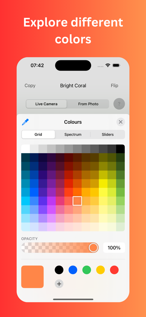 Color Identifier - Color Identifier 앱에서 색상 그리드와 불투명도 슬라이더를 보여주는 인터페이스.