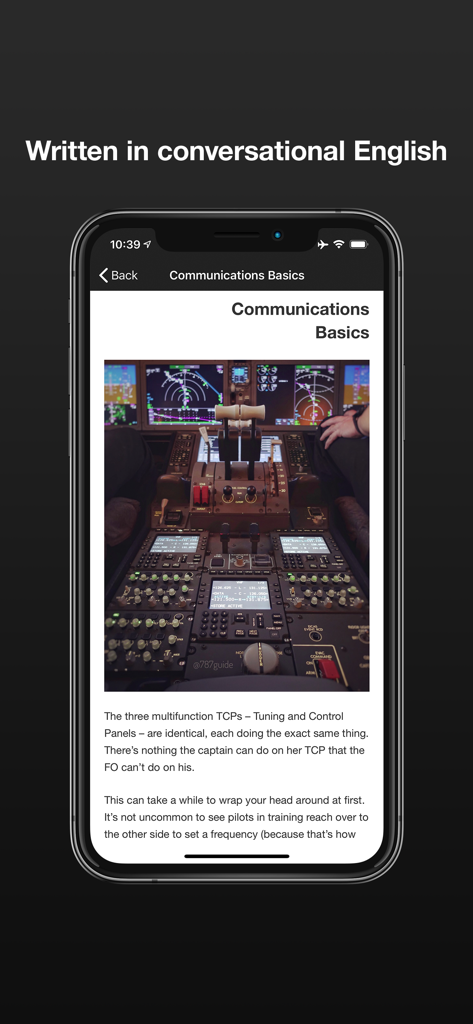 Un écran mobile de l'application 787 Guide expliquant les bases des communications d'aéronefs avec une photo du cockpit et un texte conversationnel.