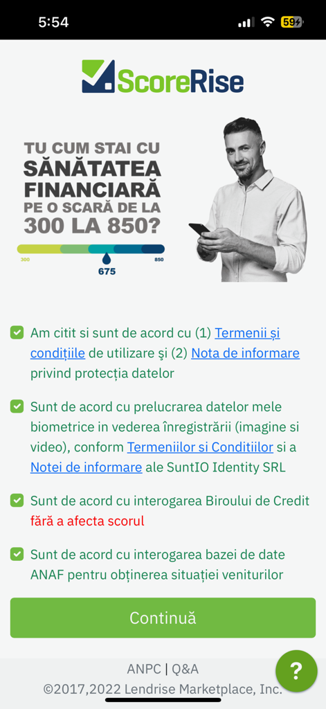 ScoreRise app onboarding screen for checking Romanian credit scores and income status from the Credit Bureau and ANAF