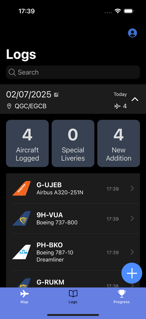 Fleetlog - Tela do aplicativo Fleetlog exibindo uma lista de aeronaves registradas com números de cauda e logotipos de companhias aéreas